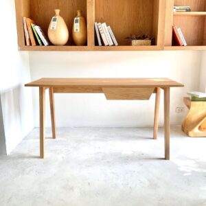 Meja Kerja Kayu Jati Minimalis Modern dengan Laci Tersembunyi – Wooderfull